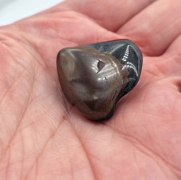 Black Agate Crystal Stone Tumble - Picture 3 of 6